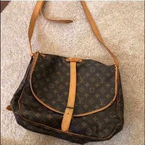 Louis Vuitton Messenger Bag